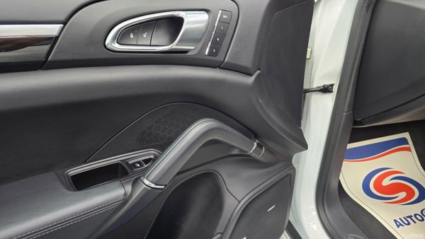 Porsche Cayenne hybrid S 416 BHP AA APPROVED 399574477