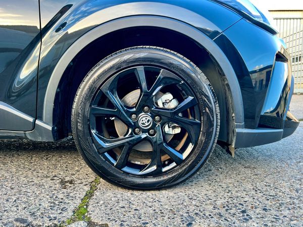 2020 Toyota C-HR G Nero Edition*Leather seats* 399522439