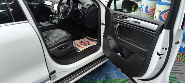Volkswagen Touareg -AA Approved -  1 Year Warranty 399661427