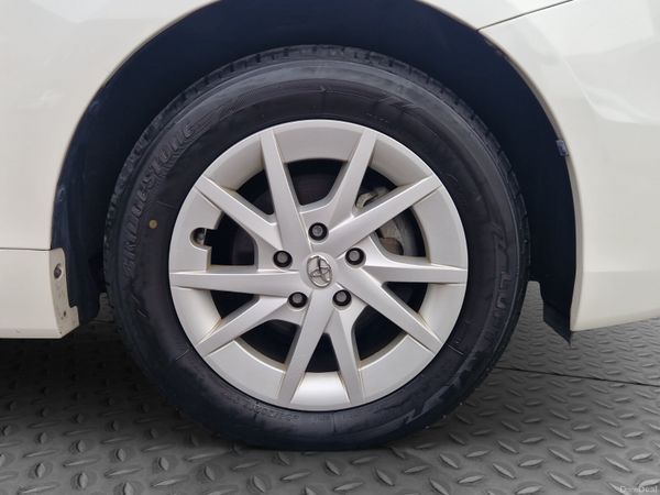 2013 TOYOTA PRIUS ALPHA *7 SEATER* AUTO HYBRID 399662017