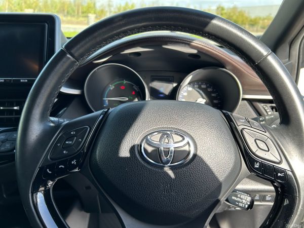 TOYOTA C-HR 2017, 1.8 HYBRID AUTO LOW KM HIGH SPEC 399674313
