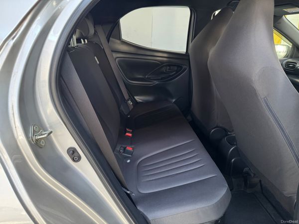 Toyota Yaris 2021 Hybrid Automatic with very 399678257