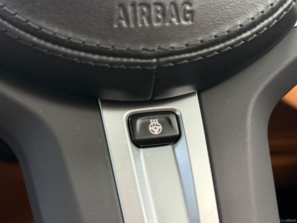 2023 BMW 5-Series 520D M-Sport Estate 399682461