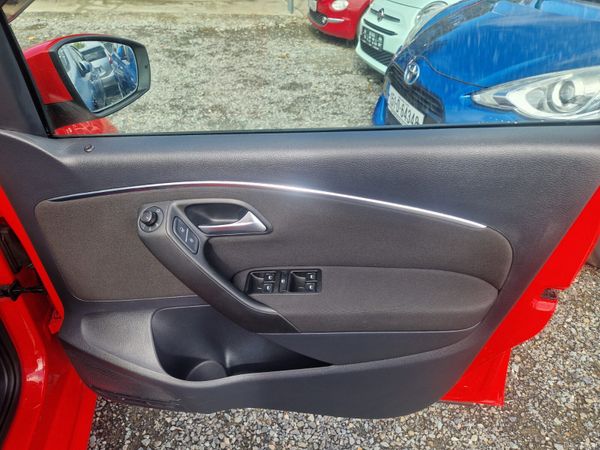 Volkswagon Polo 2015 with fresh NCT 399632921