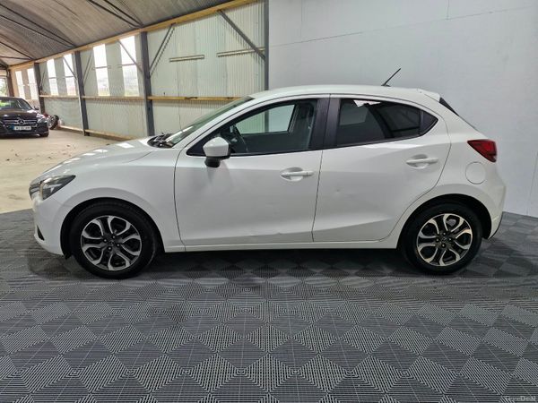 2015 Mazda 2 Executive  Petrol NCT 08/27 399758275