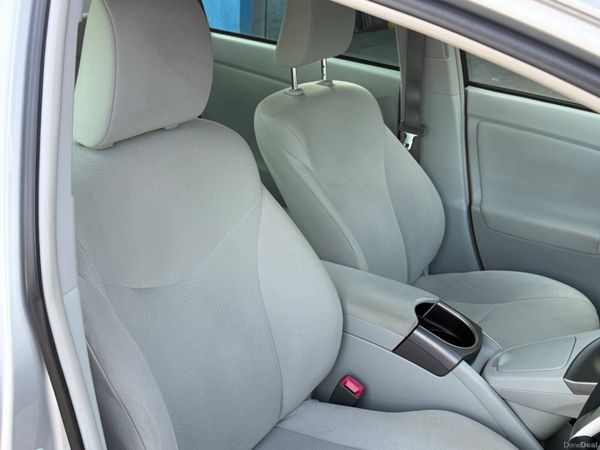 2013 Toyota Prius Hybrid Automatic 399772373