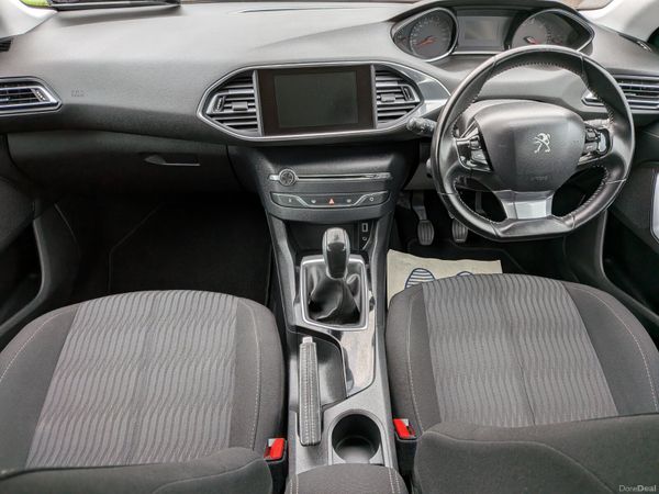 Peugeot 308 Active 2017 /Reverse camera/ Low Kms 399711307