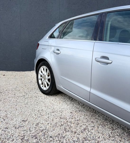 2014 Audi A3 SE, 3 of 20
