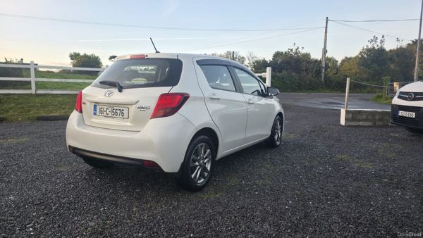 Toyota Yaris 2016 399813029
