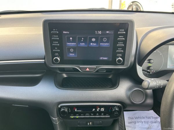 Toyota Yaris 1.5 Hybrid Auto 399834019