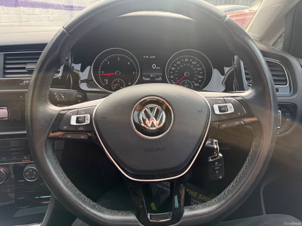 Volkswagen Golf 2016 399837907