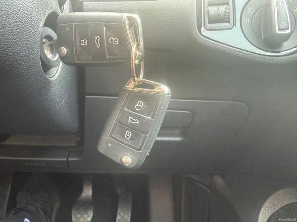 Volkswagen Golf 2016 399837911