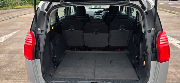 Peugeot 5008 2012 Fully serviced 7 seats 399992977