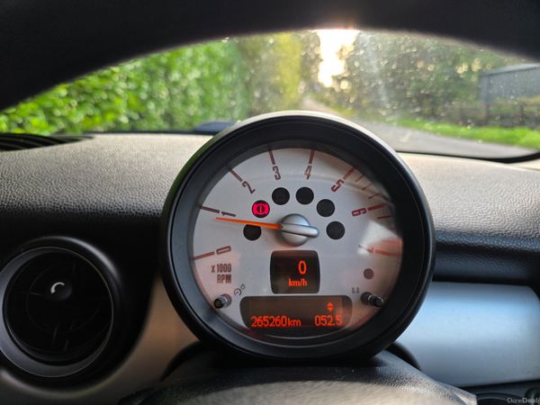 2010 MINI Cooper 1.6 D – 6 Speed – New NCT 399996771