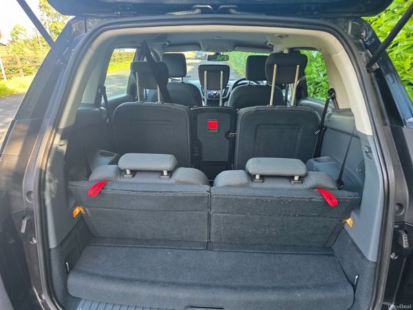 2011 Ford Grand C-Max 1.6 TDCi Titanium – 7 Seater 399997357