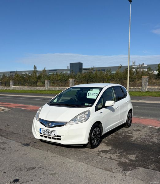 2013 Honda Fit 1.3 Hybrid Automatic 399928689