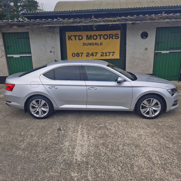 Skoda Superb 2022 1.4 petrol hybrid plug in 312173235