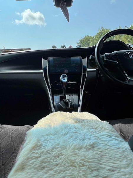 181 TOYOTA HARRIER HYBRID BODY KIT 313210958