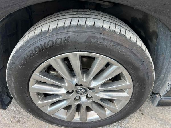 181 TOYOTA HARRIER HYBRID BODY KIT 313210961