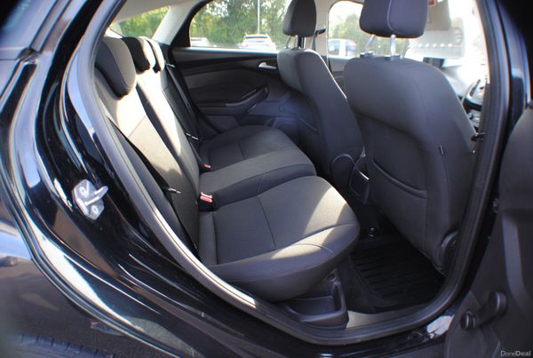 Ford Focus 2015 1.6 TDCi  Style Black 322709105