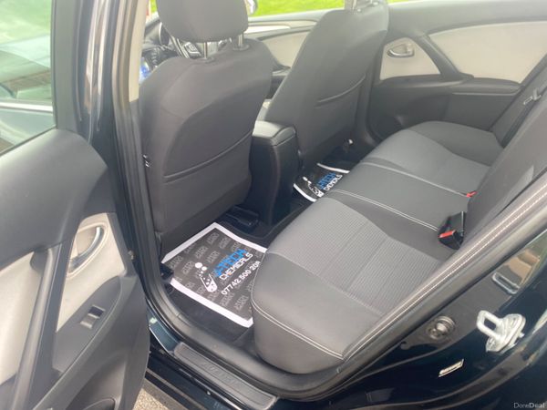 Toyota Avensis 2.0D4D Busniess Edition 324044007