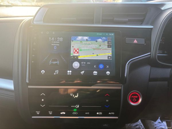 Honda fit hybrid auto low millage 327332893