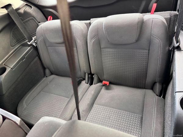 Ford Grand C-Max 2015 7 Seats 120BHP 337244595