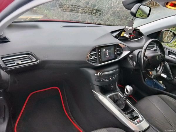 Peugeot 308 hdi . 2015. NCT past.  Diesel. 339022557