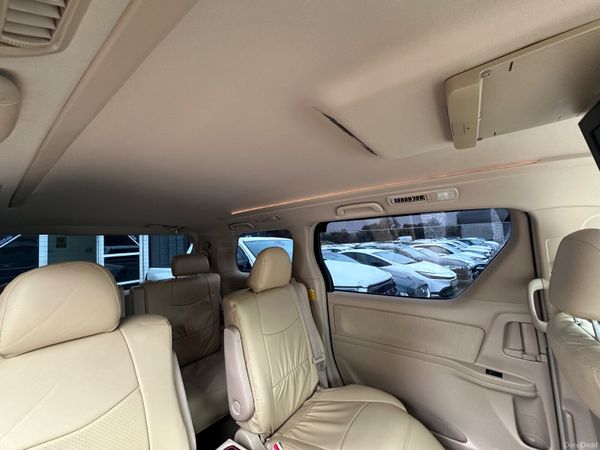 2014 TOYOTA ALPHARD HYBRID 7 seats 400040571