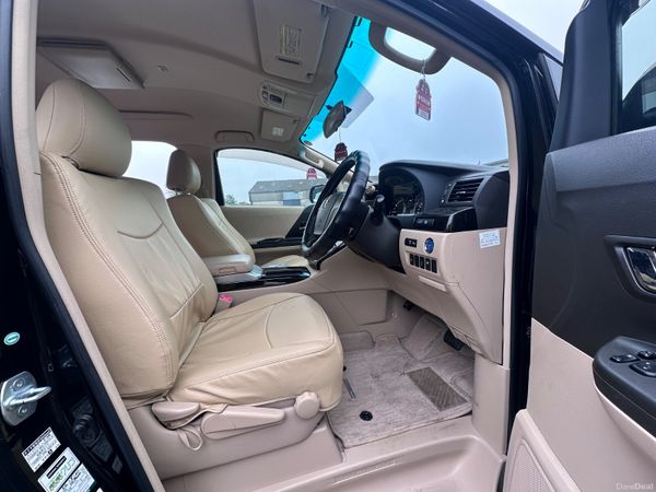 2014 TOYOTA ALPHARD HYBRID 7 seats 400040575