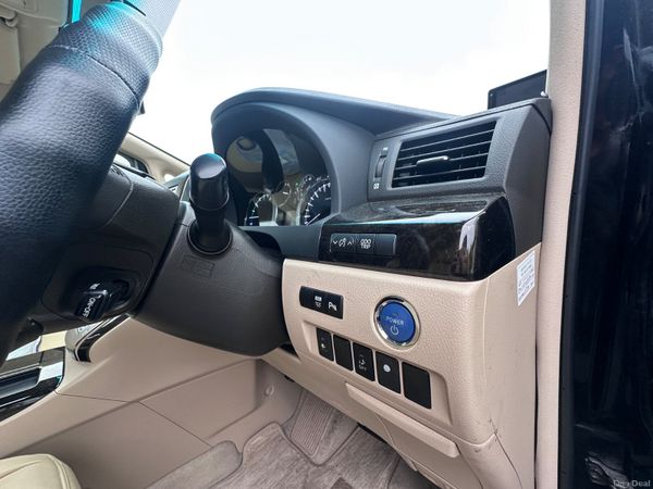 2014 TOYOTA ALPHARD HYBRID 7 seats 400040577