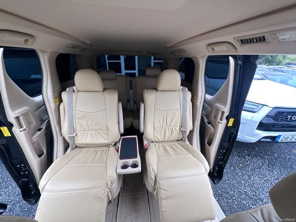 2014 TOYOTA ALPHARD HYBRID 7 seats 400040583