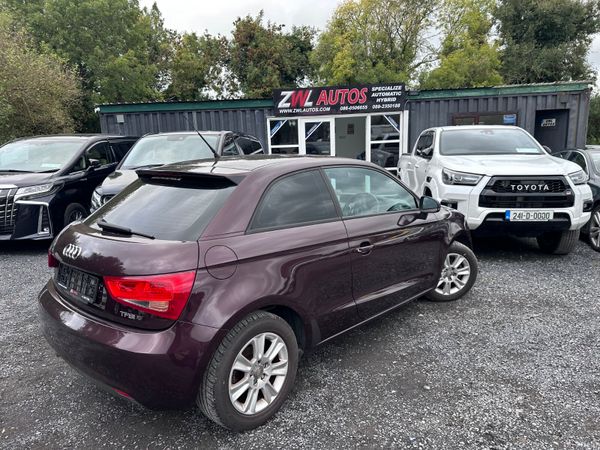 17 Audi A1  1.0 400041489