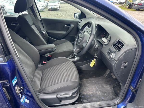 14 Volkswagen Polo  1.2 400041637