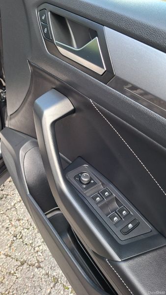 Volkswagen T-Roc 2022. 1.0L Petrol 400058201