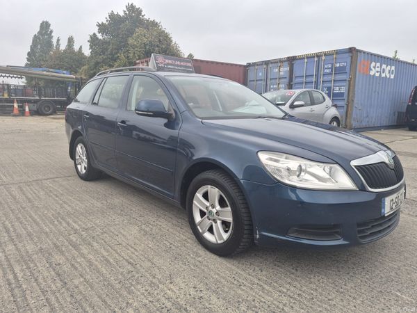 2012 Skoda Octavia  Manual 400060839