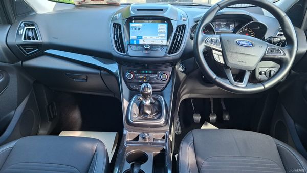 Ford EcoSport 2017. Commercial 400063213