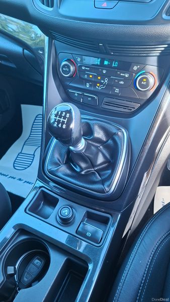 Ford EcoSport 2017. Commercial 400063225