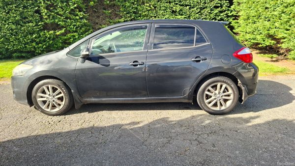 Toyota Auris 2012 400069661