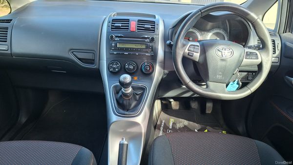Toyota Auris 2012 400069669