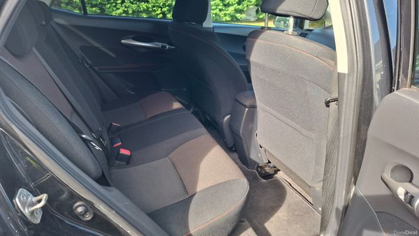 Toyota Auris 2012 400069673