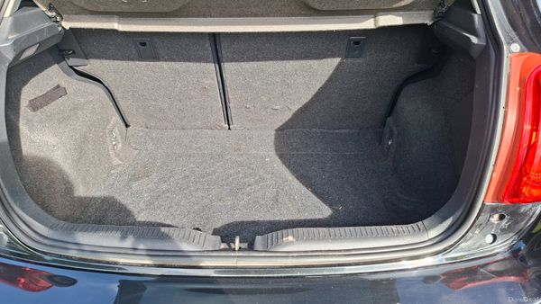 Toyota Auris 2012 400069675