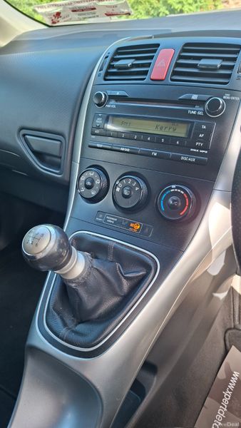 Toyota Auris 2012 400069677
