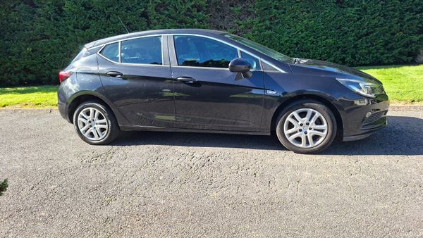Opel Astra 2016. Petrol 400070587