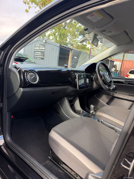 Volkswagen up! Up Automatic 400082633
