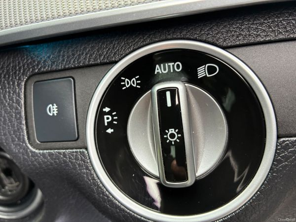 Mercedes-Benz E-Class 2016 400165815