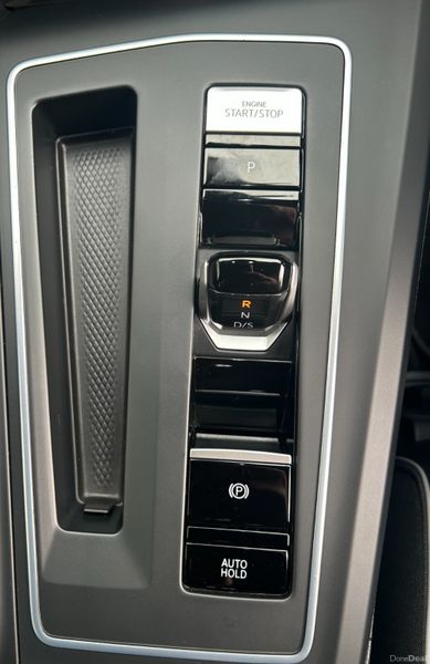 2022 Volkswagen Golf R-Line FINANCE ARRANGED 400167667