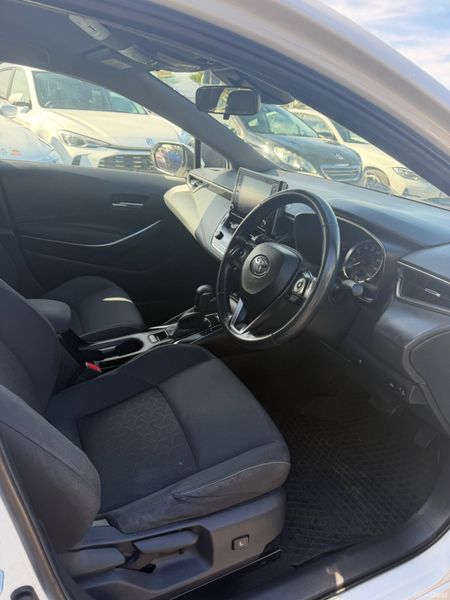 Toyota Corolla Hybrid automatic 400172921