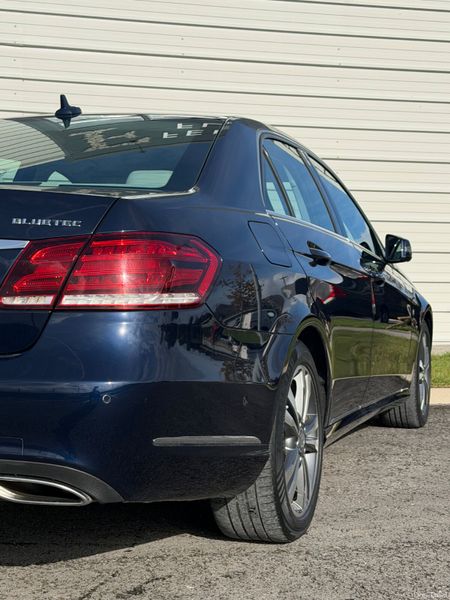 Mercedes-Benz E220d *LowKMS *Mint 400180501
