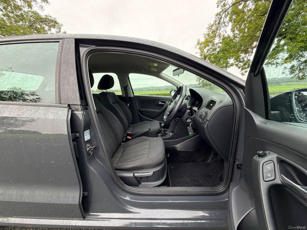 Volkswagen Polo 2017 Trandline Low mileage 400189855